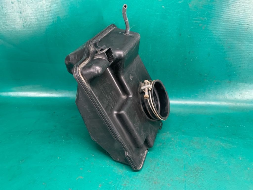 17881AD010 | Резонатор повітряного фільтра TOYOTA AVALON 05-12 - Фото 4