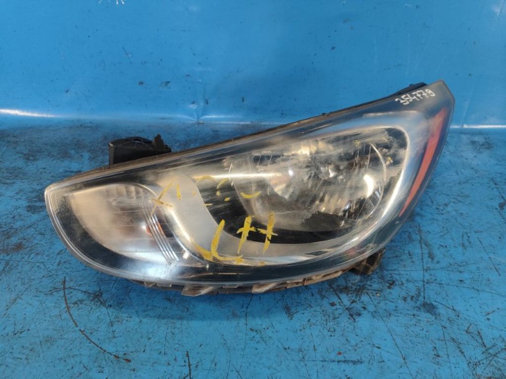 92101-1R010 | Фара лів. HYUNDAI ACCENT RB 10-