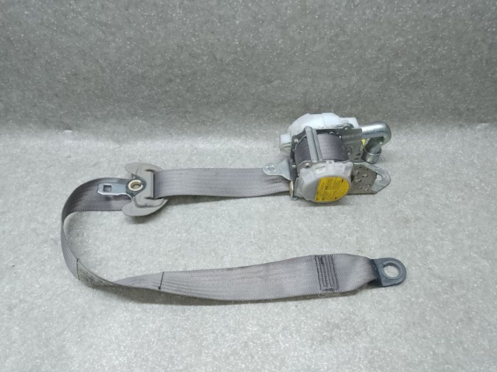 73210-42310-B3 | Ремінь безпеки передн. прав. TOYOTA RAV4 05-12