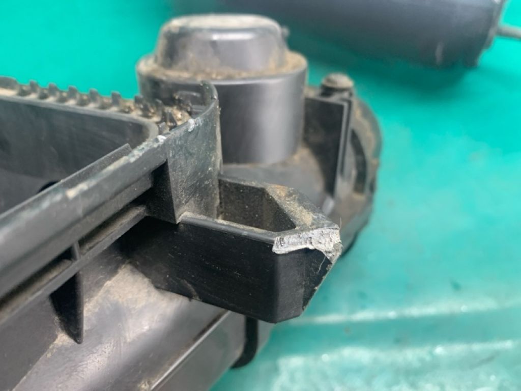 17700AD013 | Корпус воздушного фильтра TOYOTA AVALON 05-12 - Фото 4