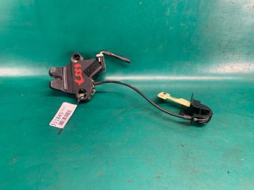 Замок кришки багажника TOYOTA AVALON 05-12