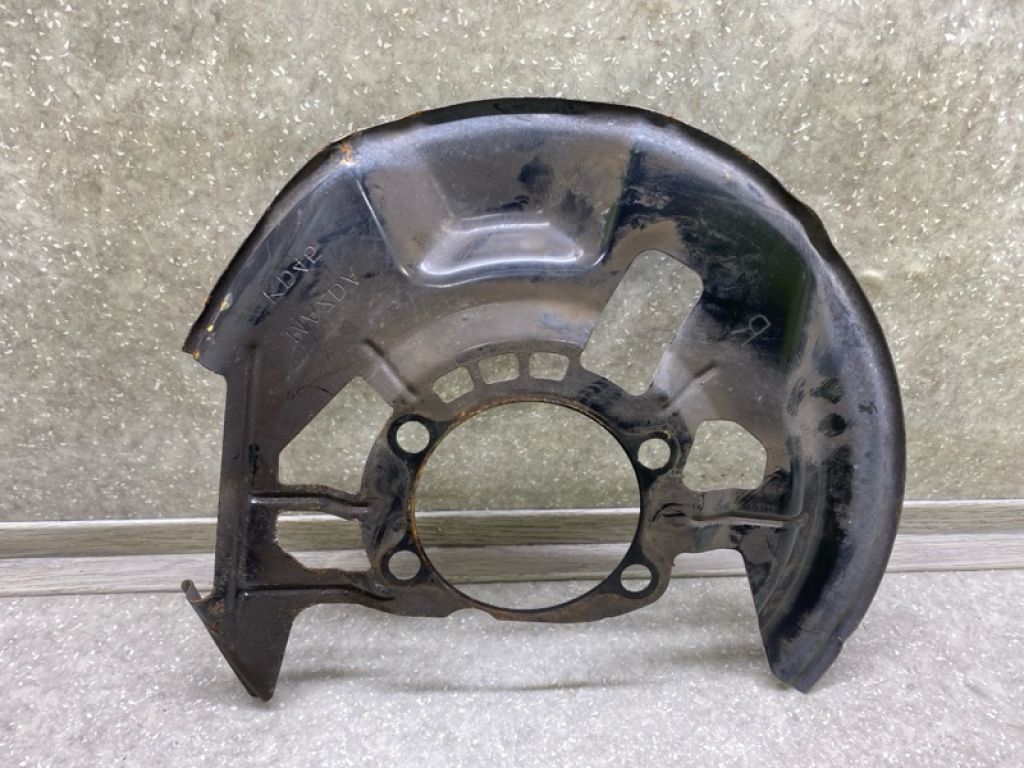 KD45-33-261C | Захист гальмівного диска передн. прав. MAZDA 3 BM 13-19 - Фото 2