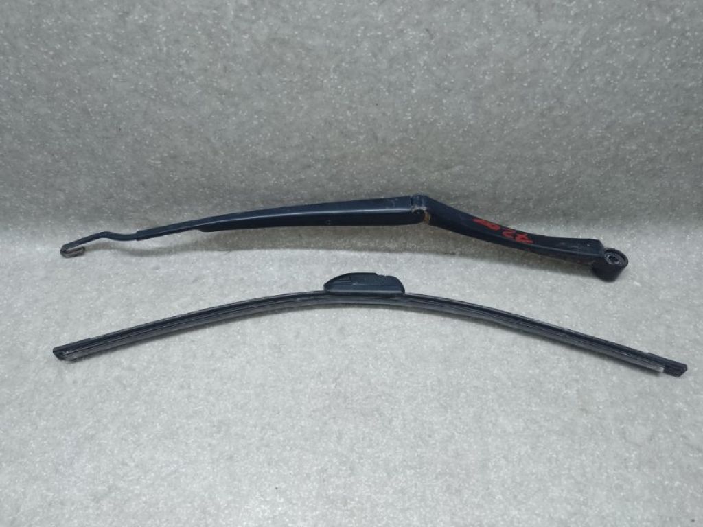 85221-42120 | Повідець склоочисника передній лів. TOYOTA RAV4 05-12