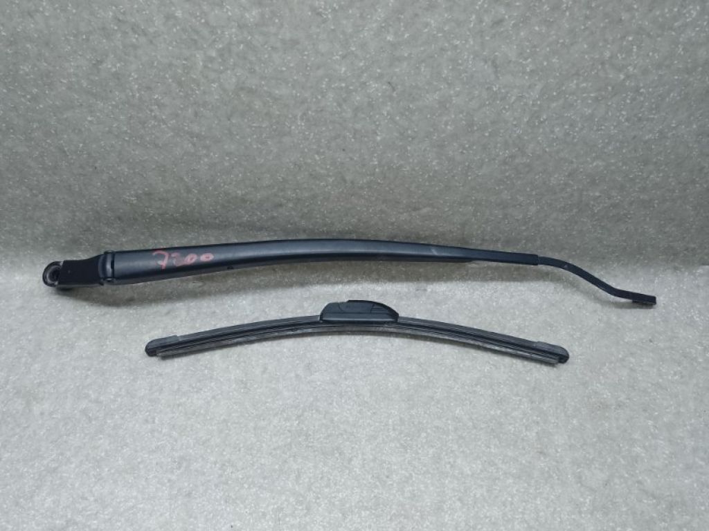 85211-42110 | Повідець склоочисника передній прав. TOYOTA RAV4 05-12