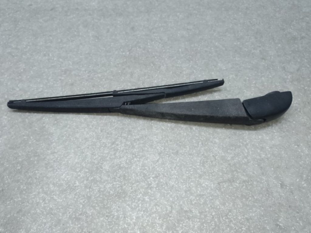 85241-42070 | Повідець склоочисника задній TOYOTA RAV4 05-12 - Фото 2