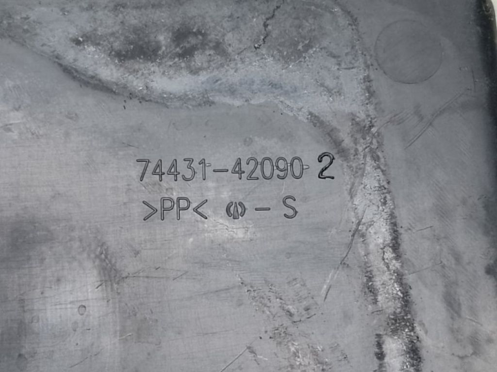 74431-42090 | Полиця акумулятора TOYOTA RAV4 05-12 - Фото 3
