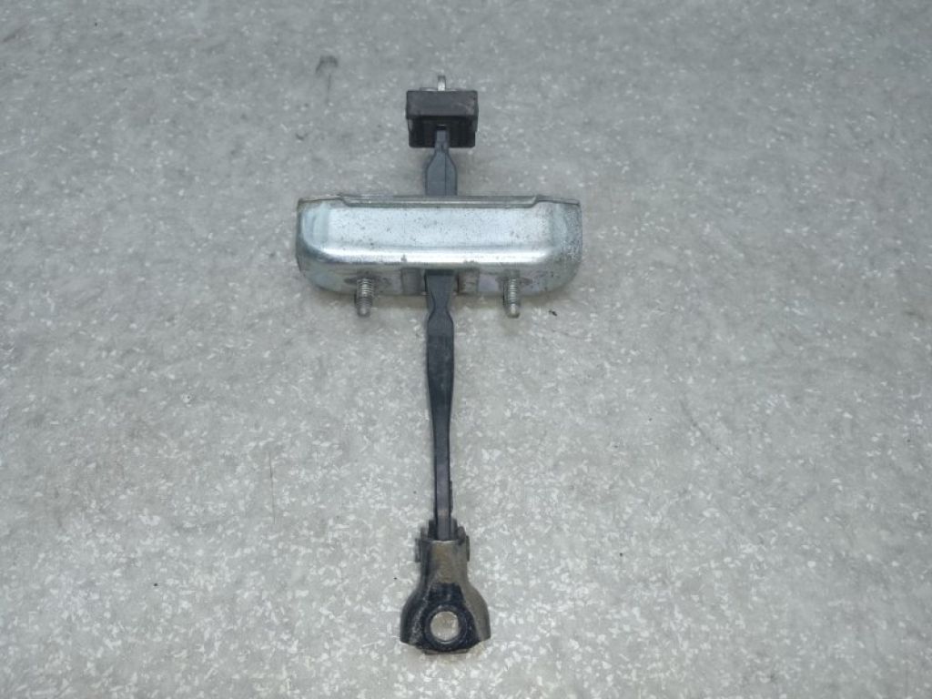 68610-42020 | Ограничитель двери передн. прав. TOYOTA RAV4 05-12