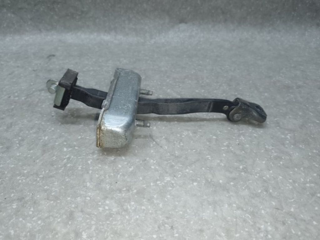 68610-42020 | Ограничитель двери передн. прав. TOYOTA RAV4 05-12 - Фото 3