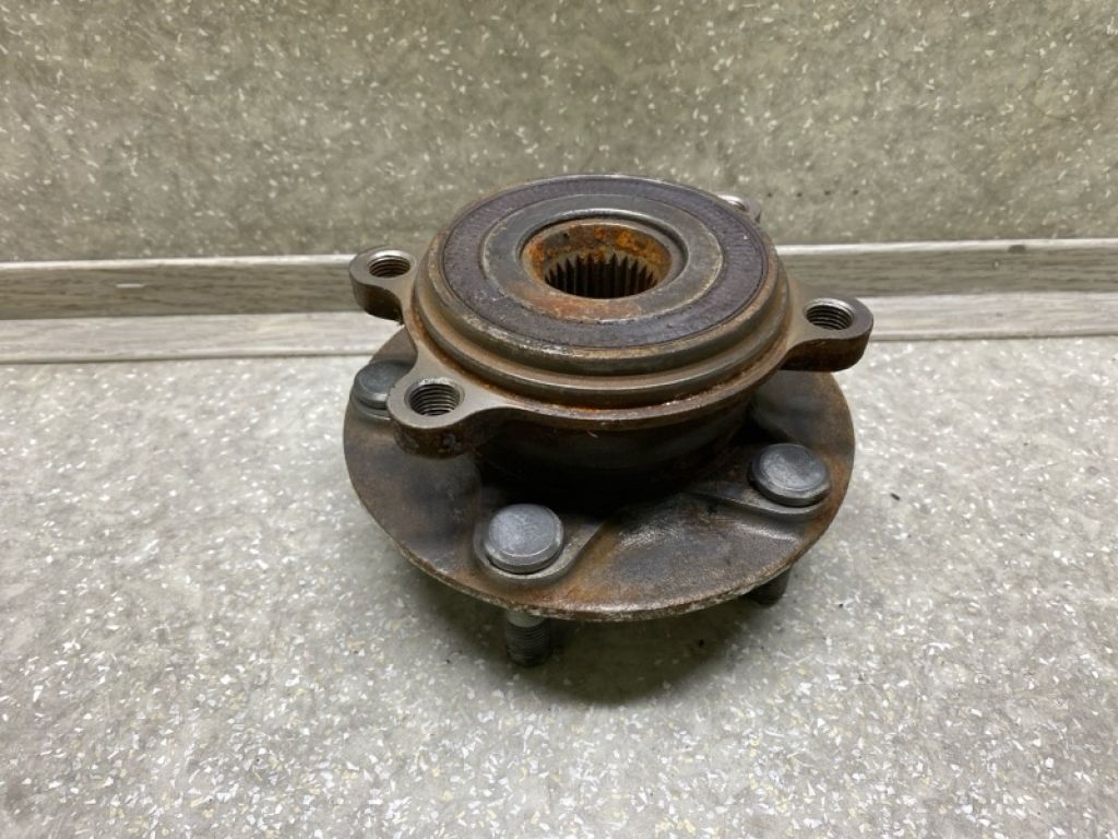 B45A-33-04X | Ступица передн. MAZDA 3 BM 13-19