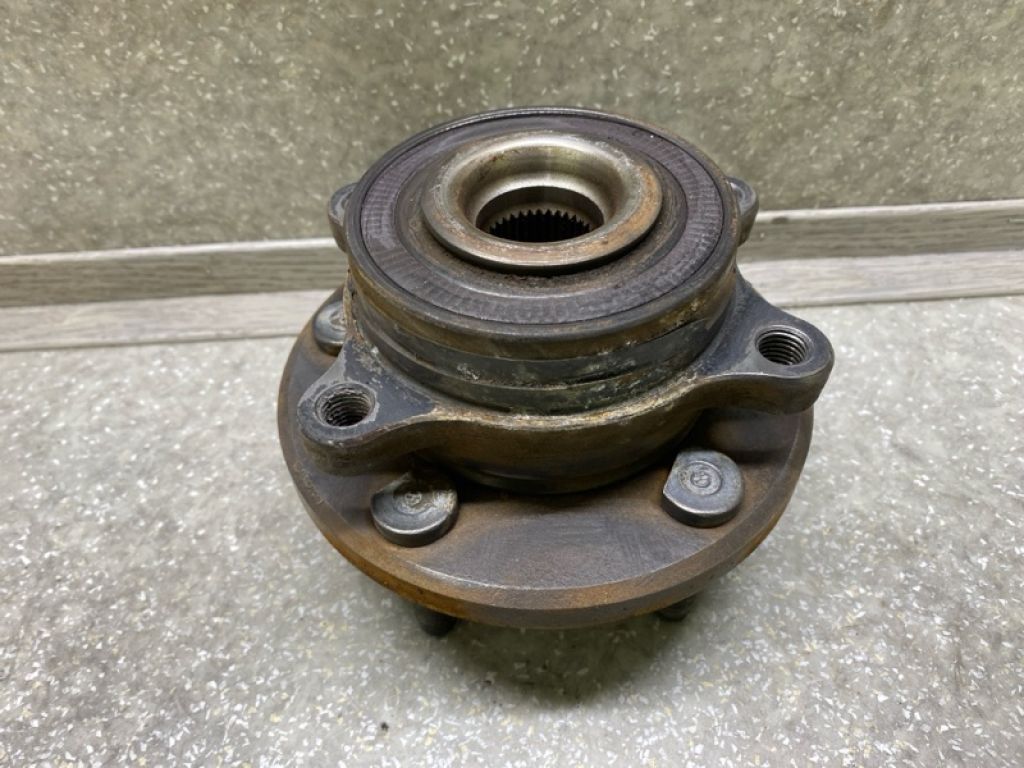 BT4Z-1104-B | Ступица передн. FORD FLEX 08-19 - Фото 2