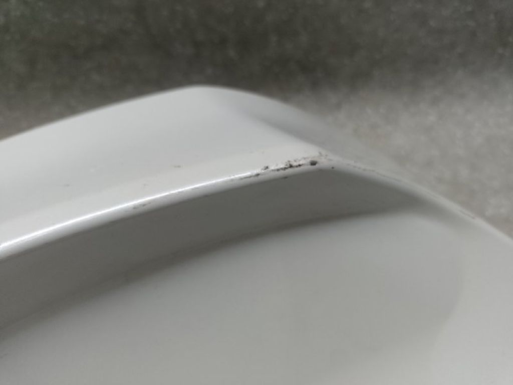 76804-42010-A1 | Накладка крышки багажника лев. TOYOTA RAV4 05-12 - Фото 3