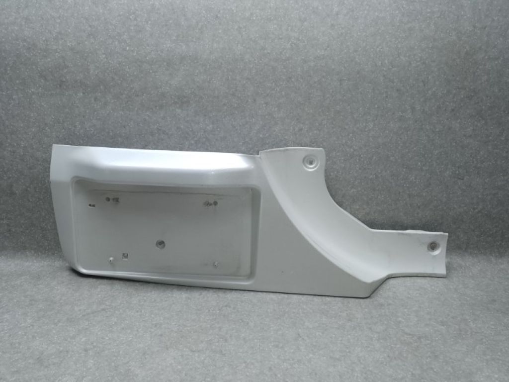 76806-42020-A0 | Накладка крышки багажника лев. TOYOTA RAV4 05-12