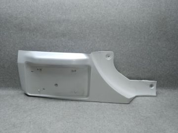 Накладка крышки багажника лев. TOYOTA RAV4 05-12