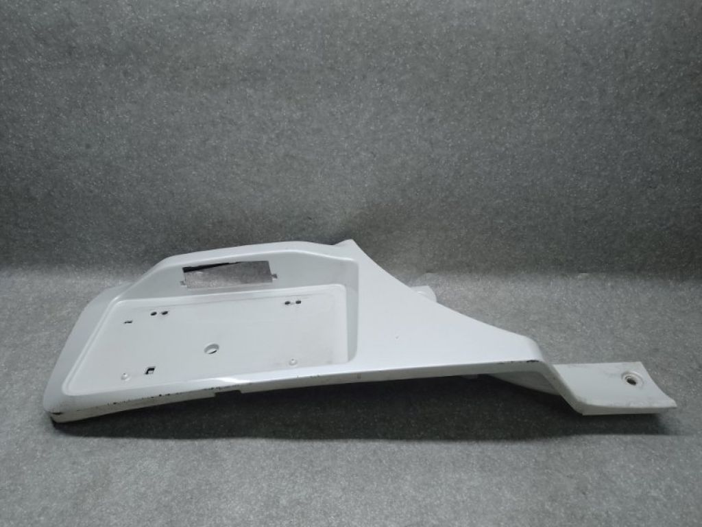 76806-42020-A0 | Накладка крышки багажника лев. TOYOTA RAV4 05-12 - Фото 3