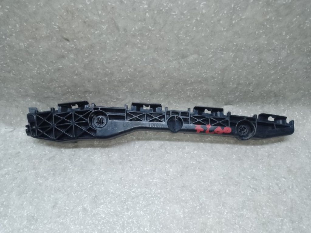 52156-42041 | Кронштейн заднього бампера лів. TOYOTA RAV4 05-12