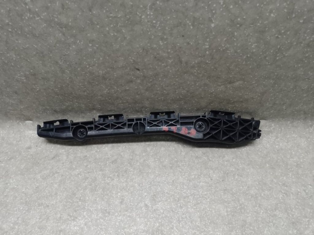 52155-42021 | Кронштейн заднего бампера прав. TOYOTA RAV4 05-12