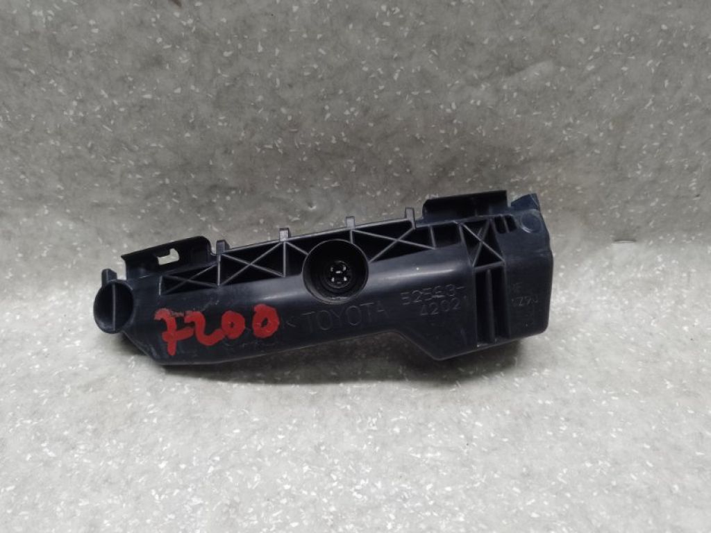 52563-42021 | Кронштейн заднього бампера лів. TOYOTA RAV4 05-12