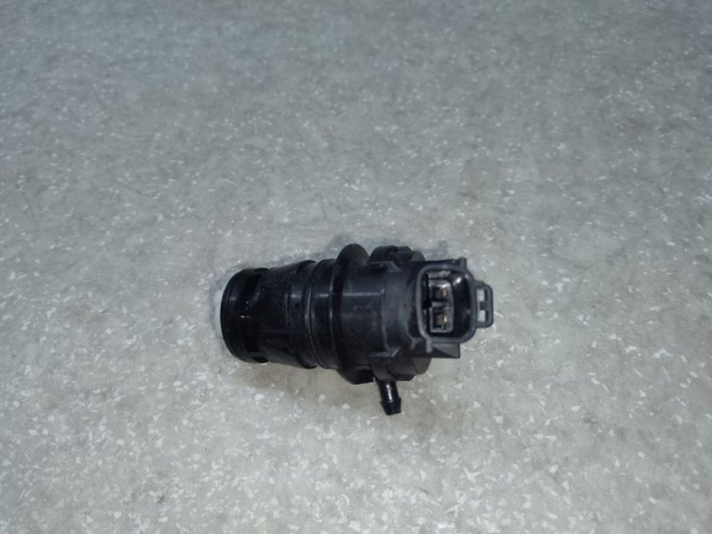 85330-47010 | Насос омивача скла передн. TOYOTA RAV4 05-12 - Фото 3