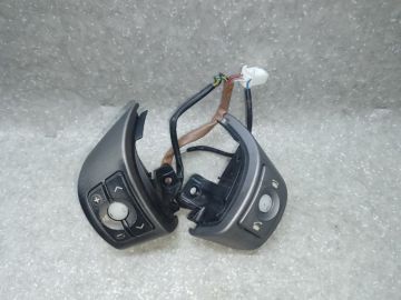 Кнопки на руль TOYOTA RAV4 05-12