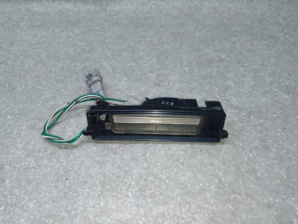 81270-42070 | Підсвічування номера TOYOTA RAV4 05-12