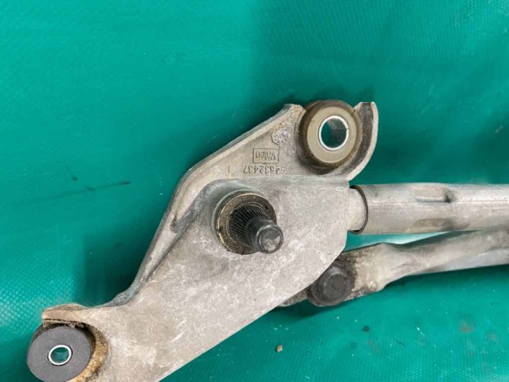 85150AC010 | Трапеція склоочисників TOYOTA AVALON 05-12 - Фото 2