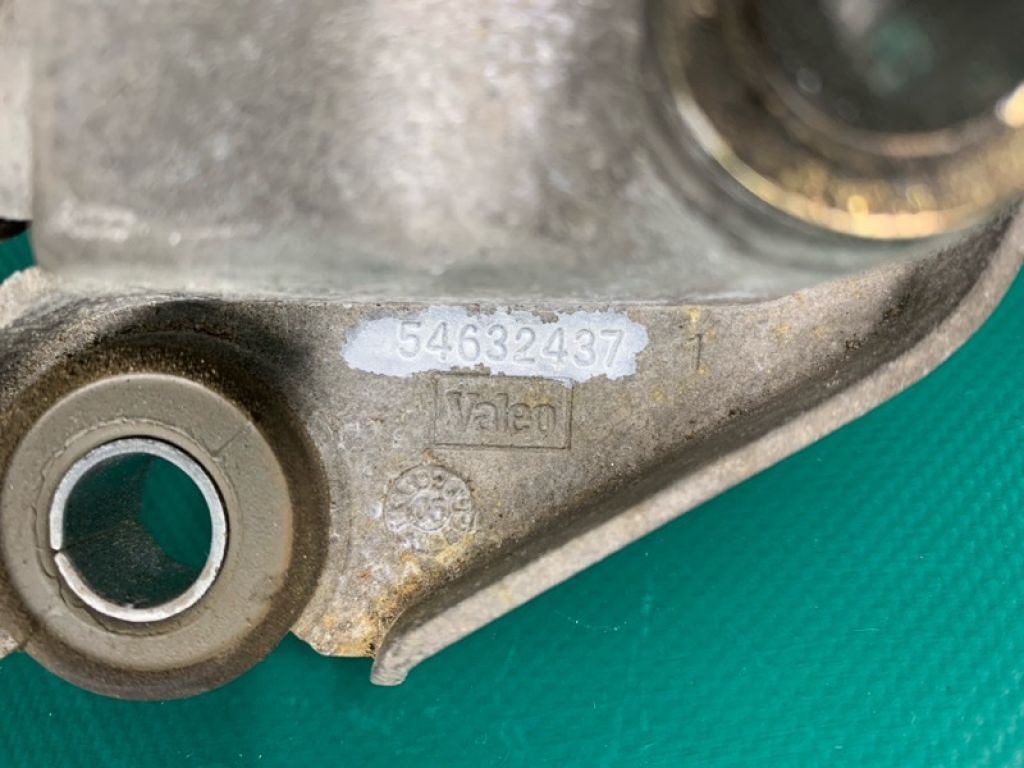 85150AC010 | Трапеція склоочисників TOYOTA AVALON 05-12 - Фото 3