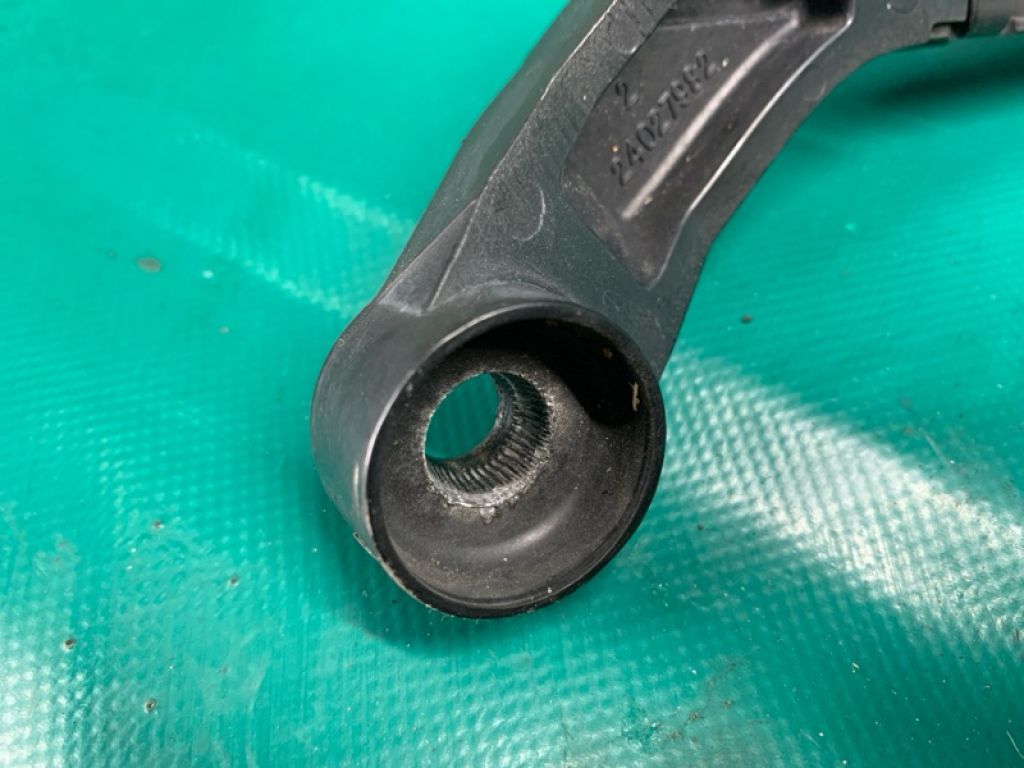 85211AC010 | Повідець склоочисника передній прав. TOYOTA AVALON 05-12 - Фото 4