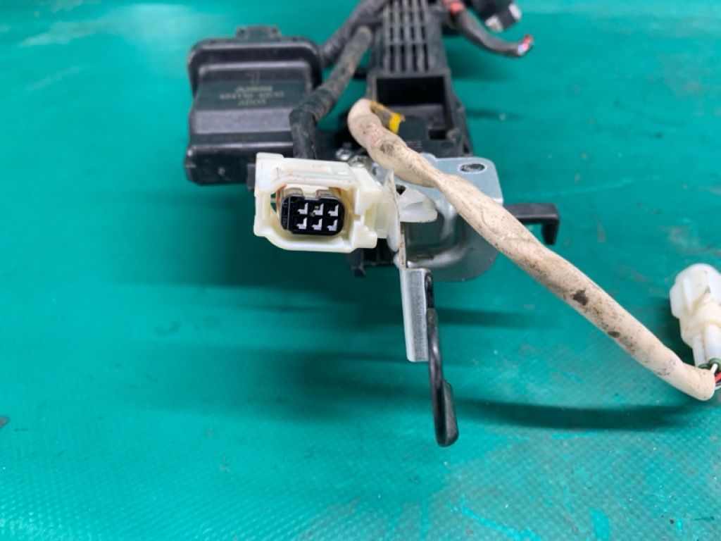 69210AC060B1 | Ручка двері зовнішня задн. лів. TOYOTA AVALON 05-12 - Фото 4