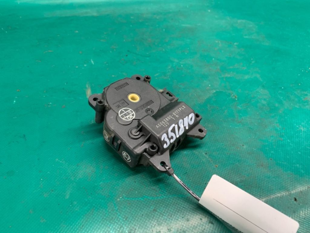 8710607140 | Моторчик заслінки пічки TOYOTA AVALON 05-12 - Фото 2