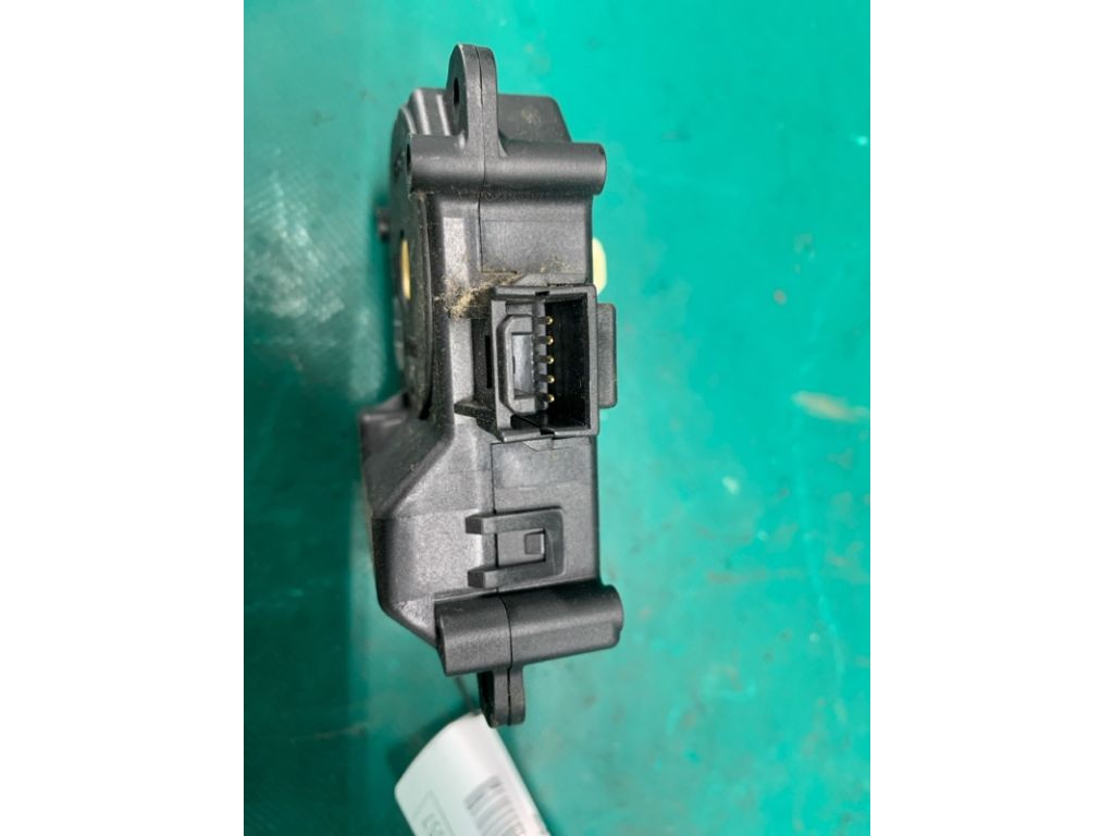 8710607140 | Моторчик заслінки пічки TOYOTA AVALON 05-12 - Фото 4