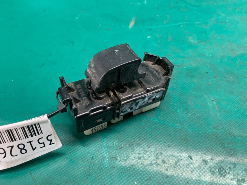 84030AC040 | Кнопка стеклоподъемника передн. прав. TOYOTA AVALON 05-12