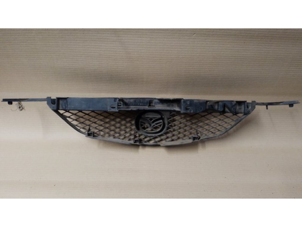 C100-50-710C | Решітка радіатора MAZDA PREMACY 98-03 - Фото 2