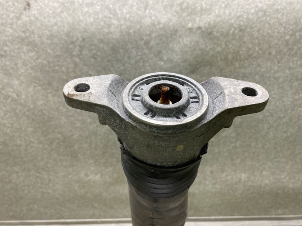 DGH9-28-700A | Амортизатор задн. MAZDA CX-30 19- - Фото 2