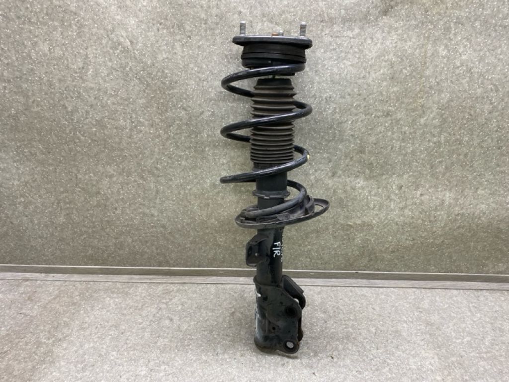 BAEK-34-700A | Амортизатор передн. прав. MAZDA 3 BM 13-19