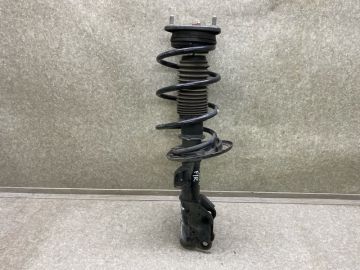 Амортизатор передн. прав. MAZDA 3 BM 13-19 Амортизатор передн. прав. MAZDA 3 BM 13-19