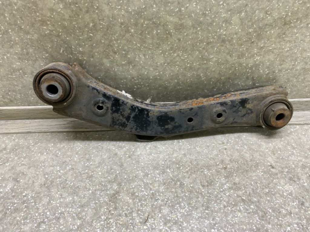 55100-4Z100 | Важіль задньої підвіски поперечний верхній HYUNDAI SANTA FE (DM) 12-18 - Фото 2