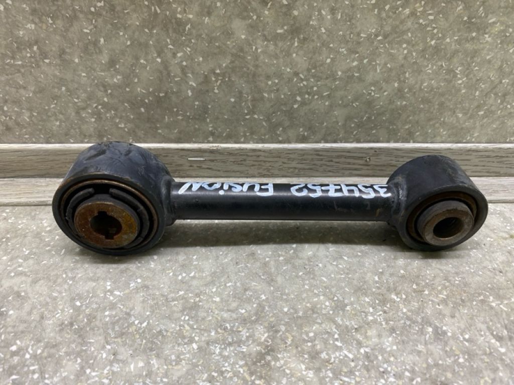 DG9Z-5A972-C | Рычаг задней подвески поперечный нижний FORD FUSION 14- - Фото 2