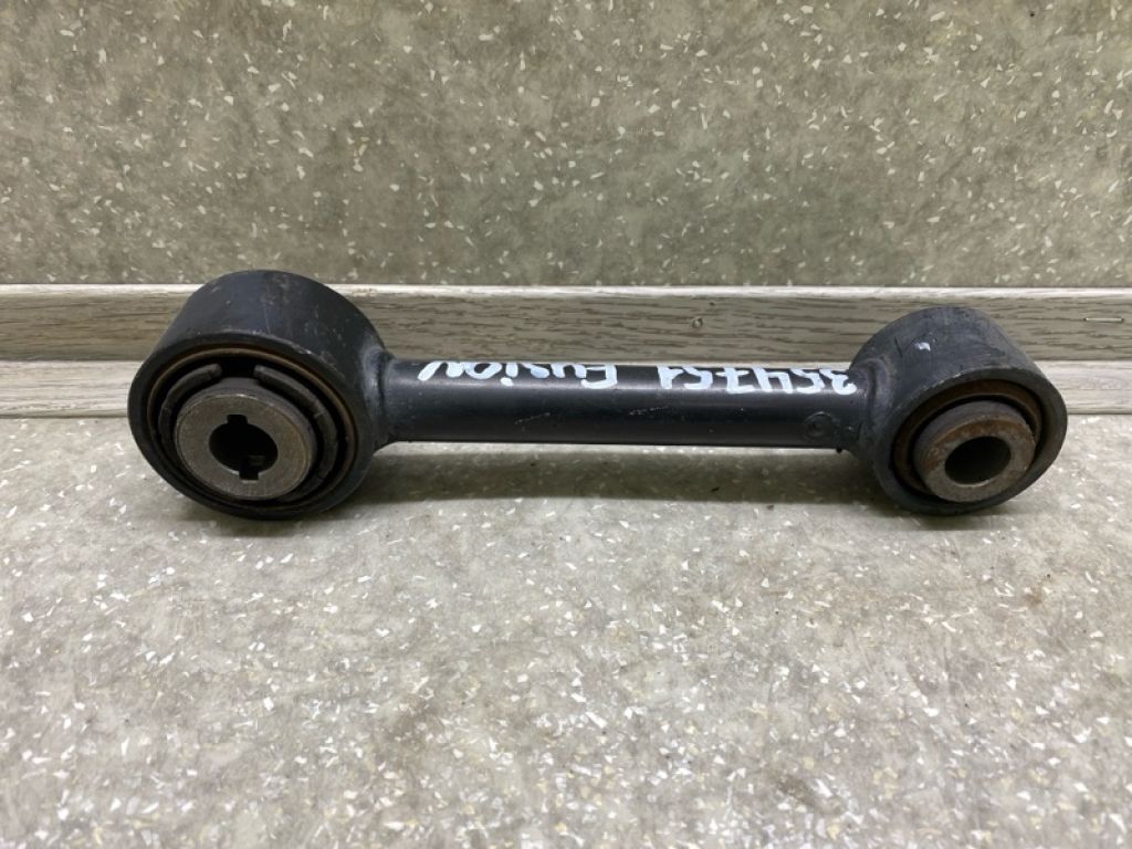 DG9Z-5A972-C | Важіль задньої підвіски нижній поперечний FORD FUSION 14- - Фото 2