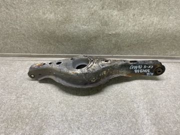 Важіль задньої підвіски нижній поперечний прав. MAZDA CX-5 (KF) 16-21