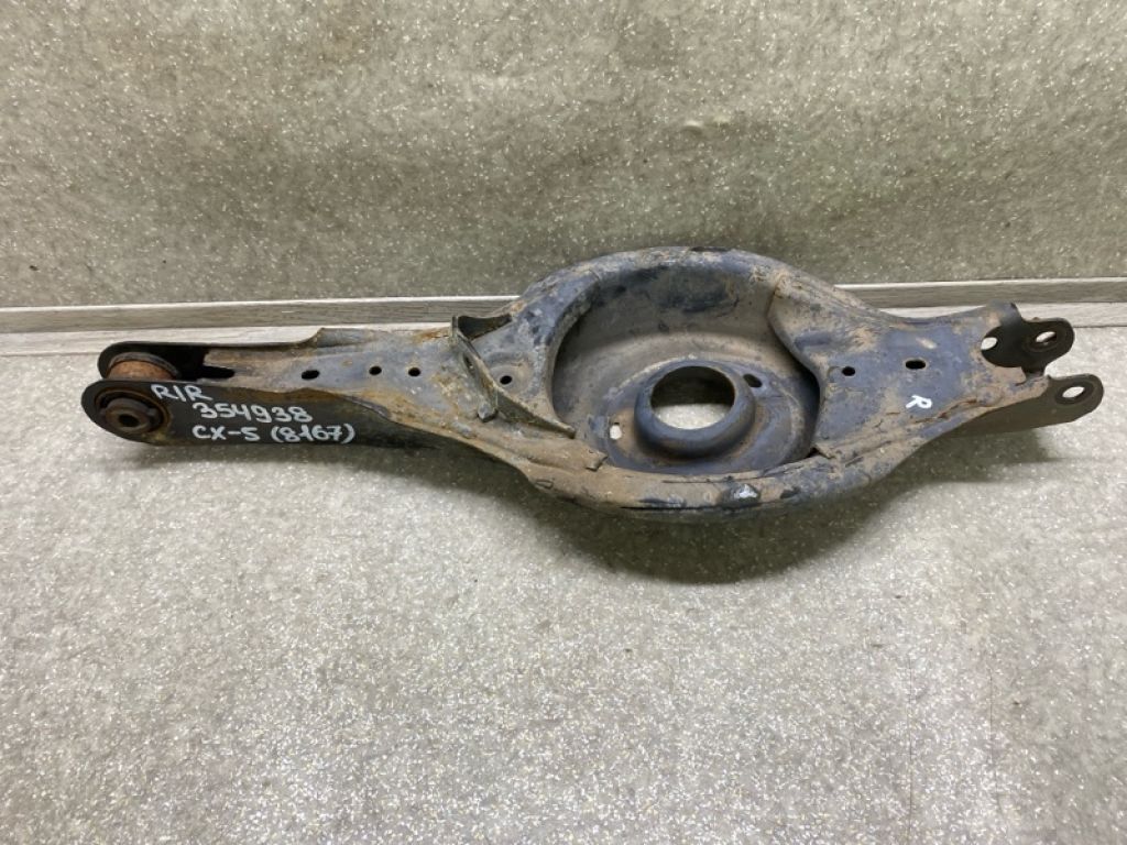 KD35-28-300 | Важіль задньої підвіски нижній поперечний прав. MAZDA CX-5 (KF) 16-21 - Фото 3