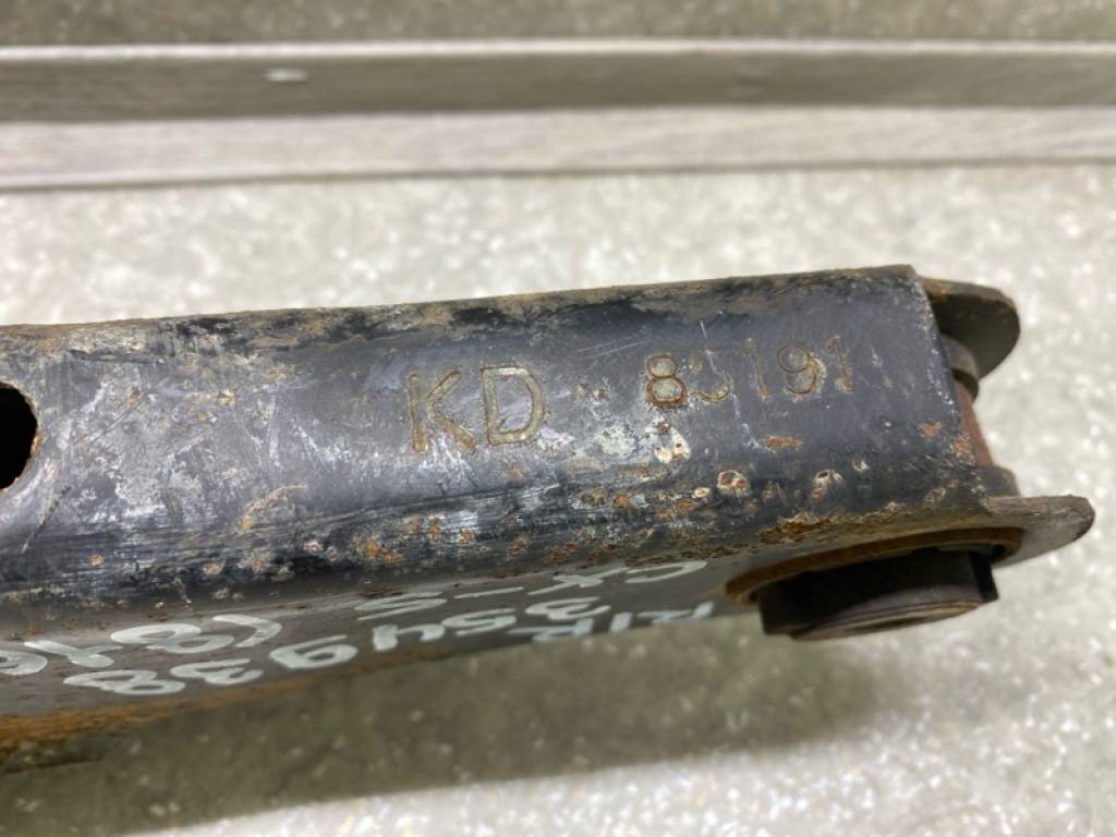 KD35-28-300 | Важіль задньої підвіски нижній поперечний прав. MAZDA CX-5 (KF) 16-21 - Фото 4