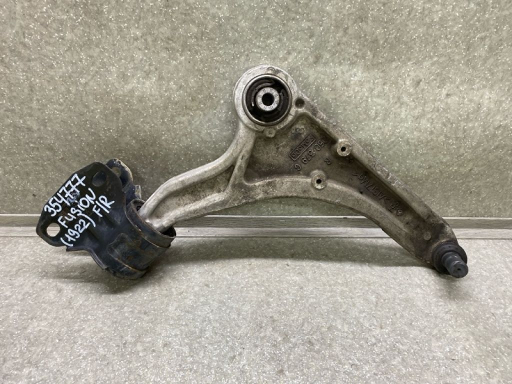 GS7Z-3078-B | Важіль передньої підвіски нижній прав. FORD FUSION 14-