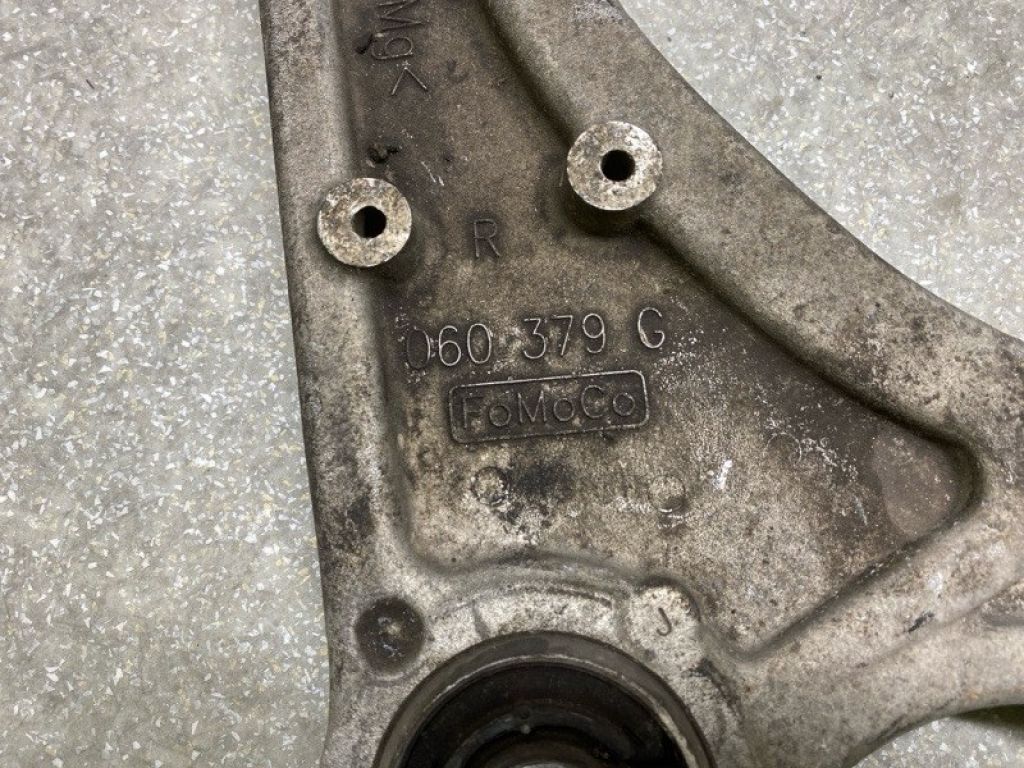 GS7Z-3078-B | Важіль передньої підвіски нижній прав. FORD FUSION 14- - Фото 4