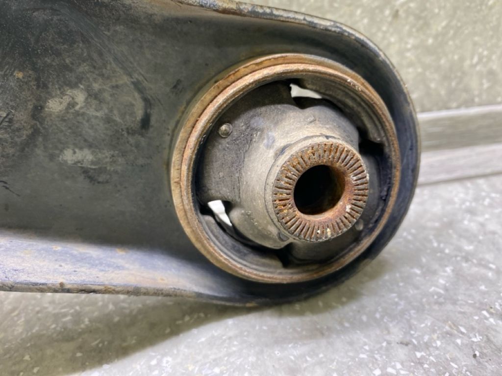 54501-3X000 | Важіль передньої підвіски нижній прав. HYUNDAI ELANTRA MD 10-15 - Фото 4