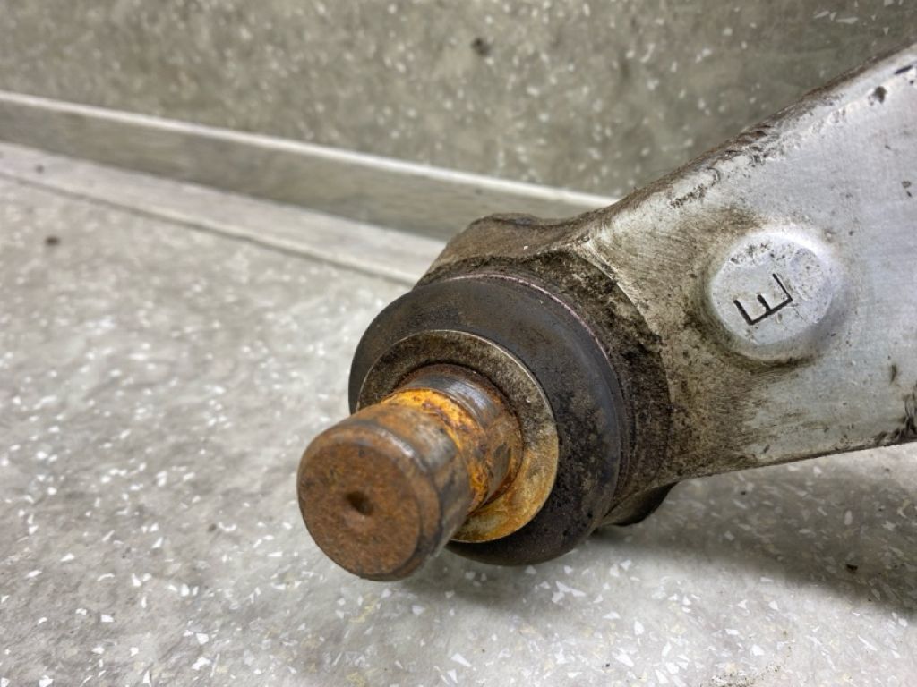 LX6Z-3079-B | Важіль передньої підвіски нижній лів. FORD ESCAPE 19 - - Фото 5