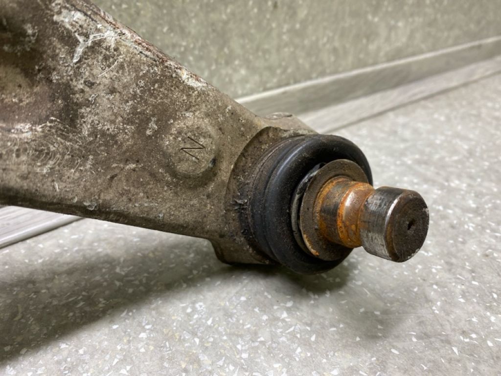 LX6Z-3078-B | Важіль передньої підвіски нижній прав. FORD ESCAPE 19 - - Фото 5