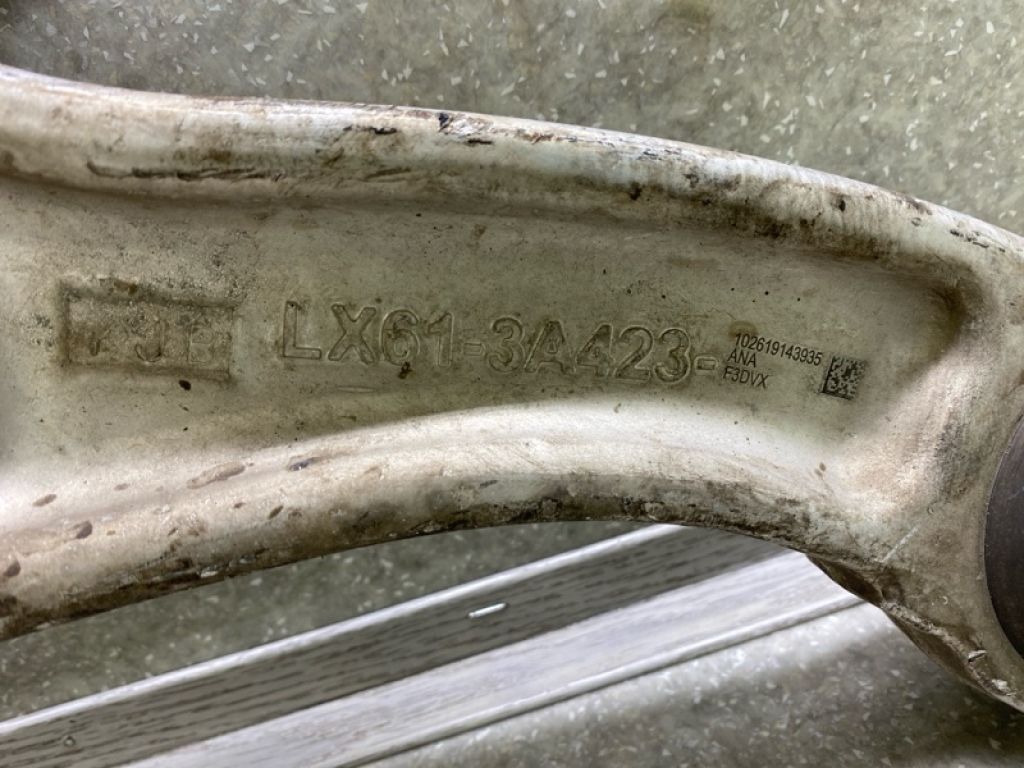 LX6Z-3078-B | Важіль передньої підвіски нижній прав. FORD ESCAPE 19 - - Фото 6