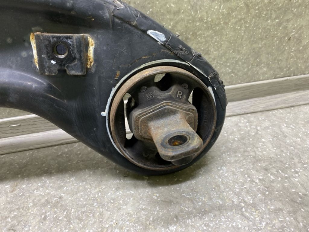 55280-2P450 | Важіль задньої підвіски поздовжній прав. HYUNDAI SANTA FE (DM) 12-18 - Фото 3