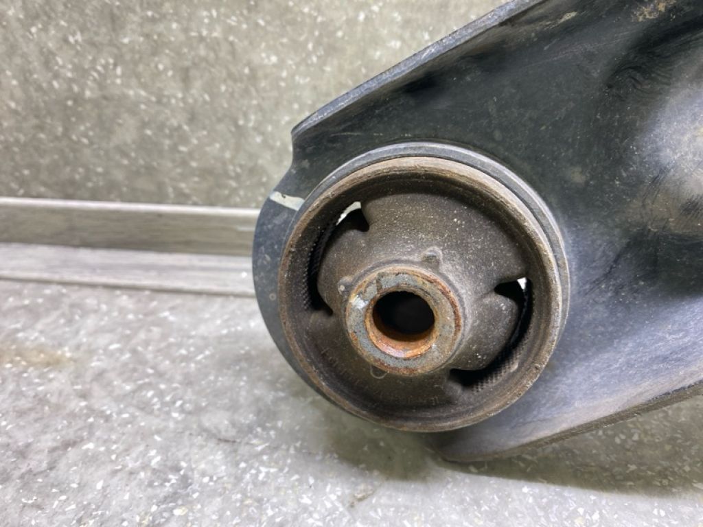 54500-F2000 | Важіль передньої підвіски нижній лів. HYUNDAI ELANTRA AD 16- - Фото 4