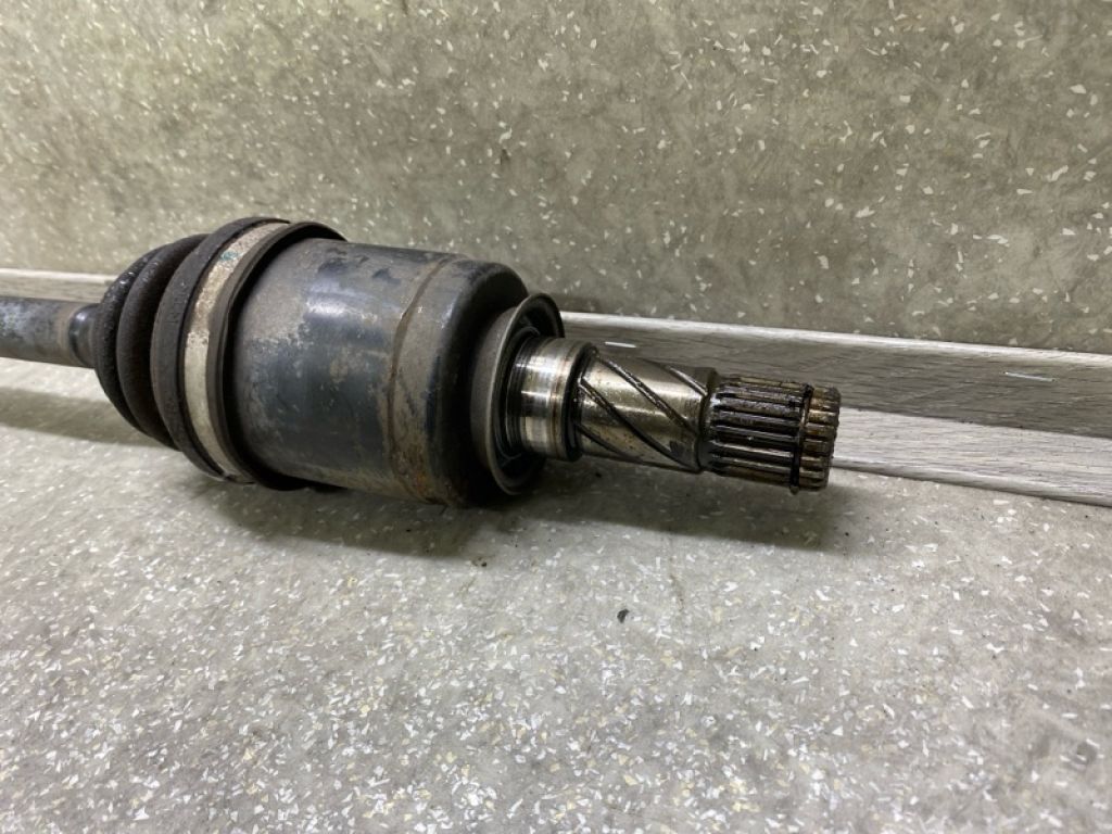 28421SG000 | Привід задній прав. SUBARU FORESTER 12-19 - Фото 3